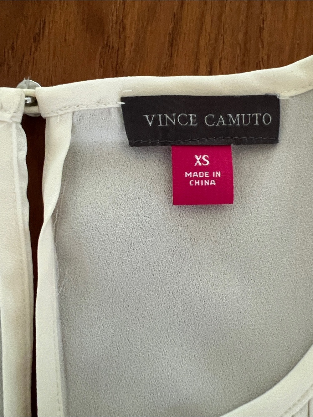 Vince Camuto Ivory Sleeveless Tank Top XS Ribbed Front Lined Layering Essential - Picture 2 of 6